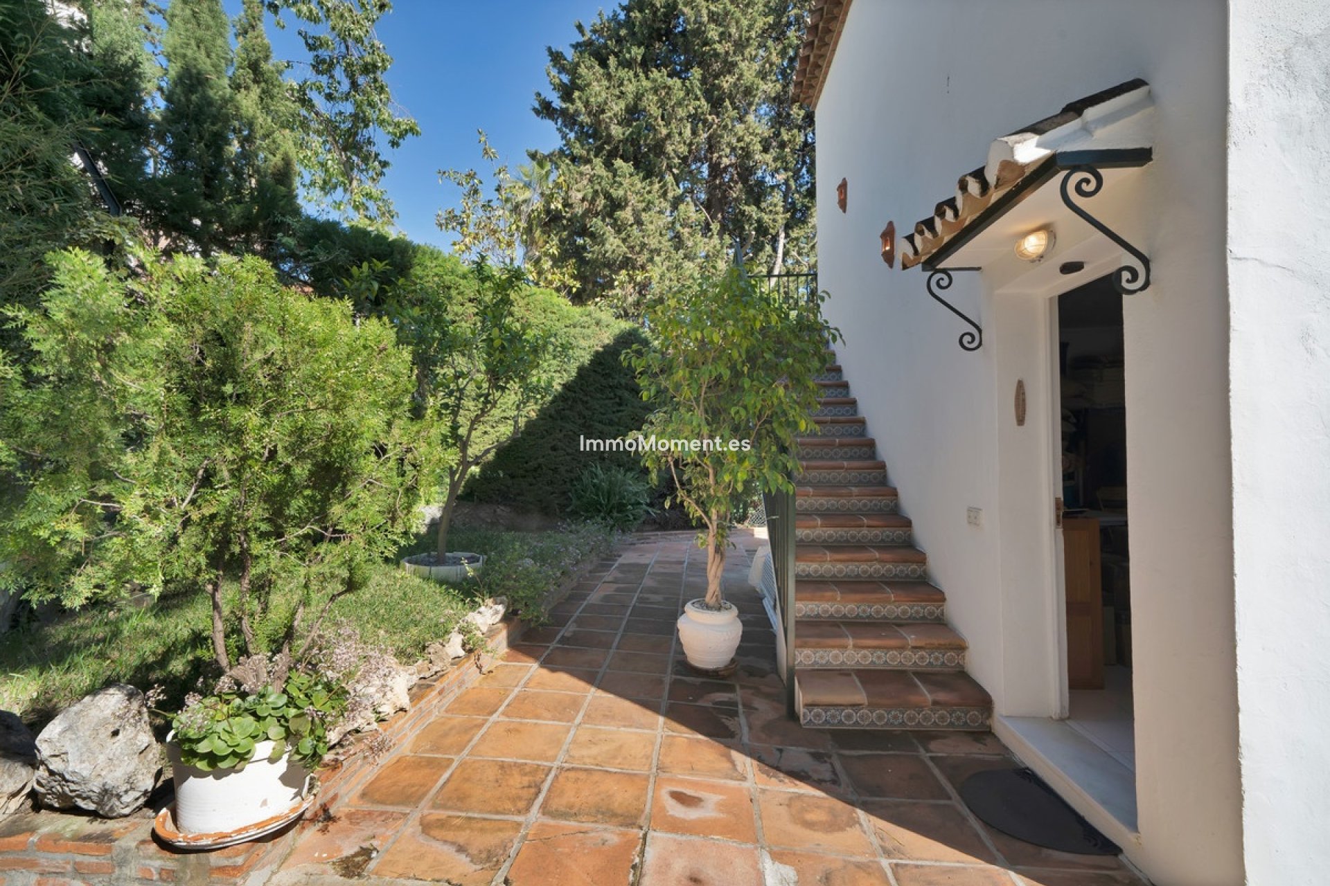 Resale - Detached villa - Marbella - Nueva Andalucía
