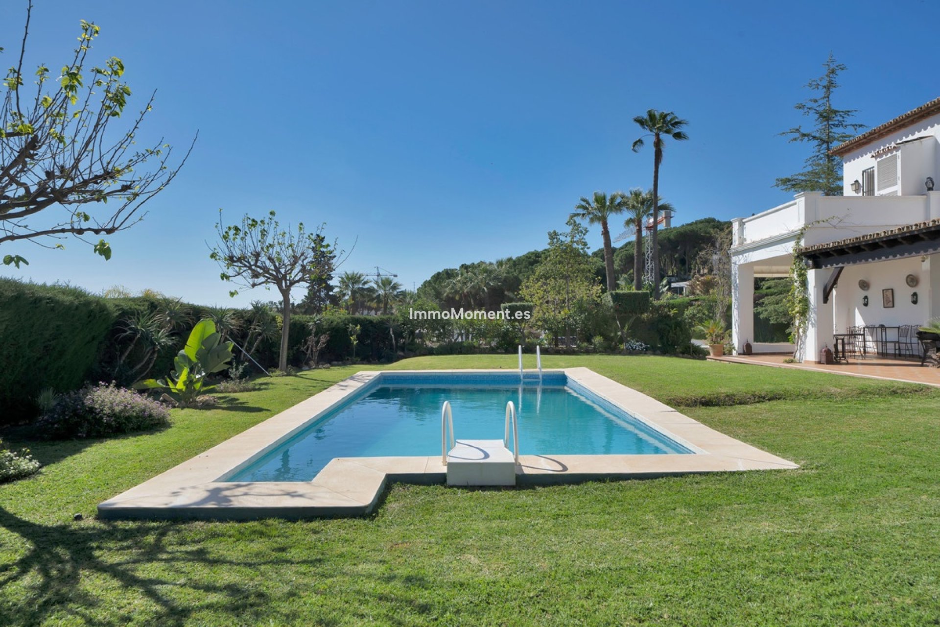 Resale - Detached villa - Marbella - Nueva Andalucía