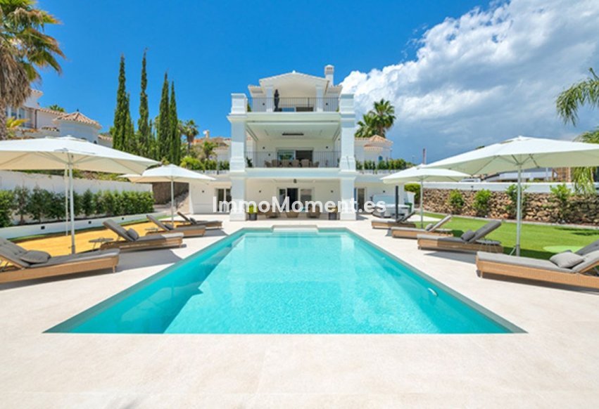 Resale - Detached villa - Marbella - Nueva Andalucía