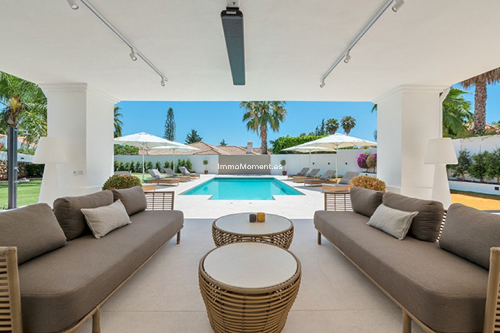 Resale - Detached villa - Marbella - Nueva Andalucía