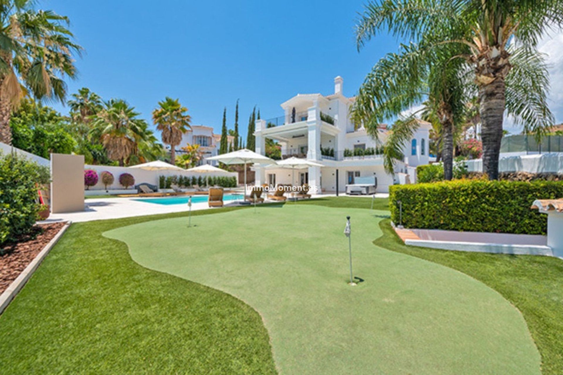 Resale - Detached villa - Marbella - Nueva Andalucía