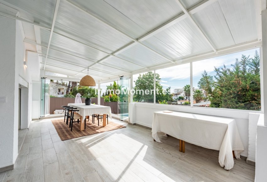 Resale - Detached villa - Marbella - Nueva Andalucía