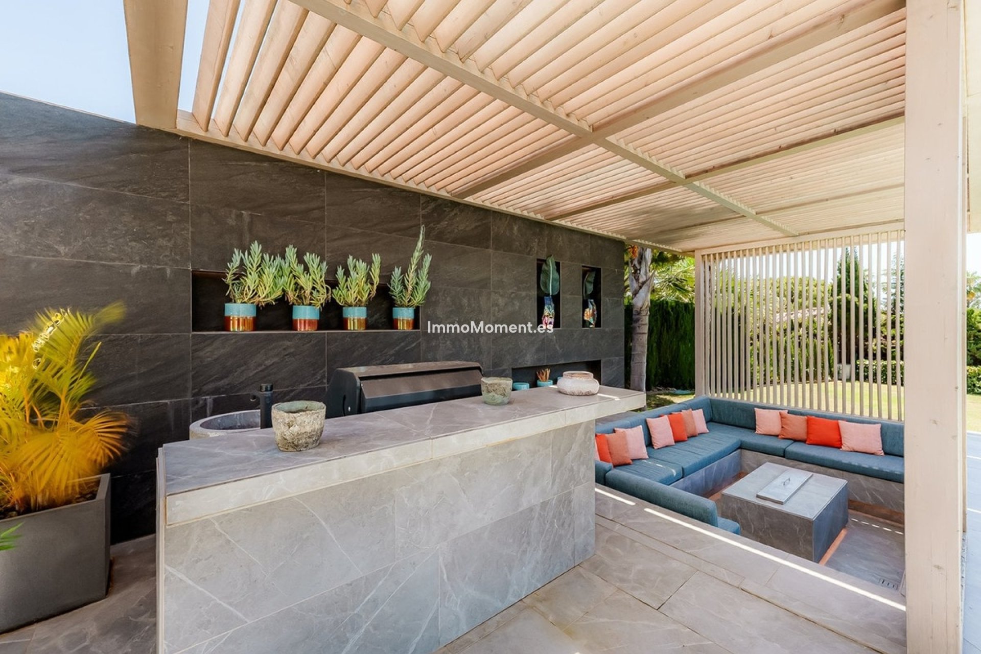 Resale - Detached villa - Marbella - Nueva Andalucía