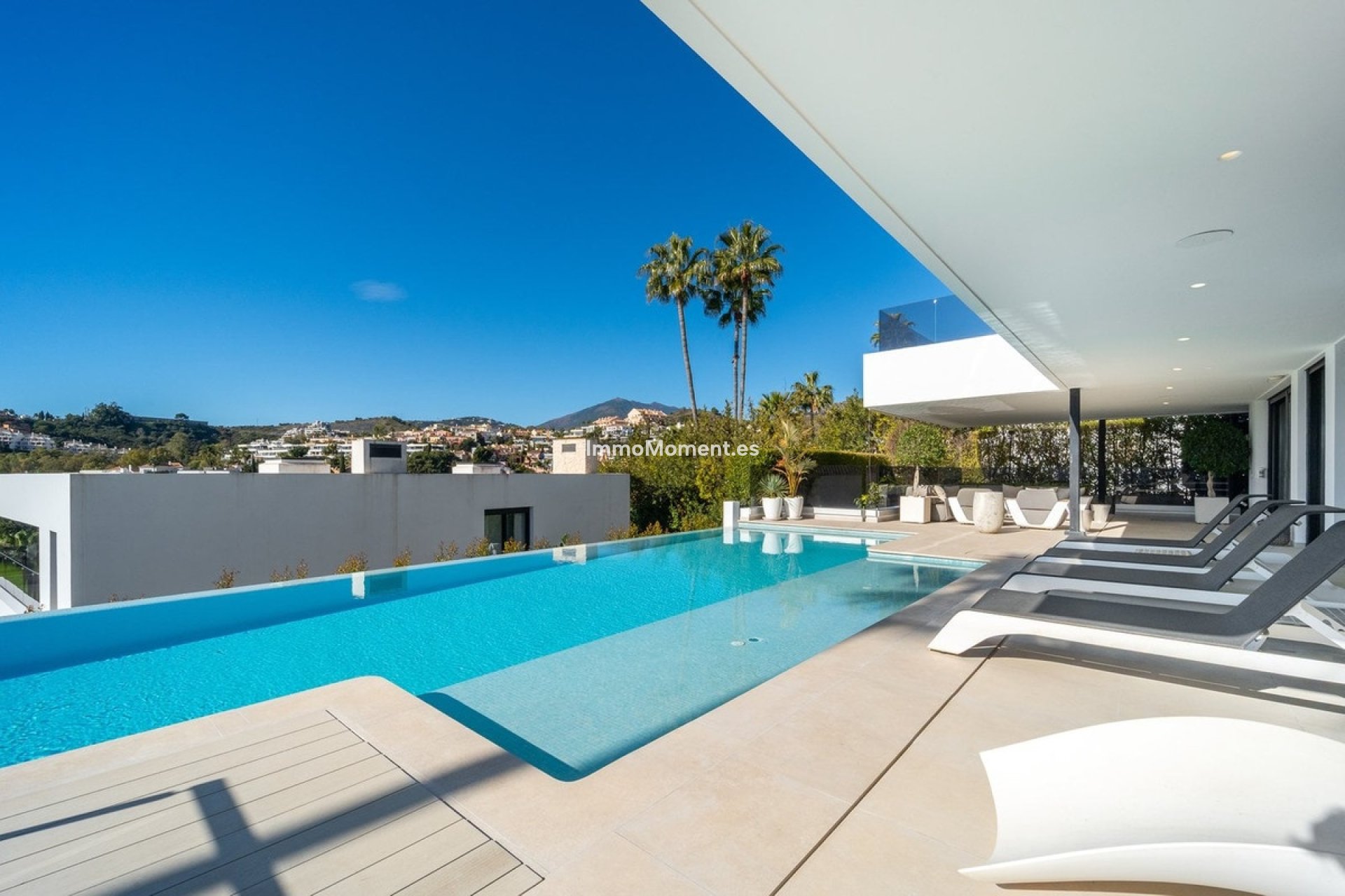 Resale - Detached villa - Marbella - Nueva Andalucía