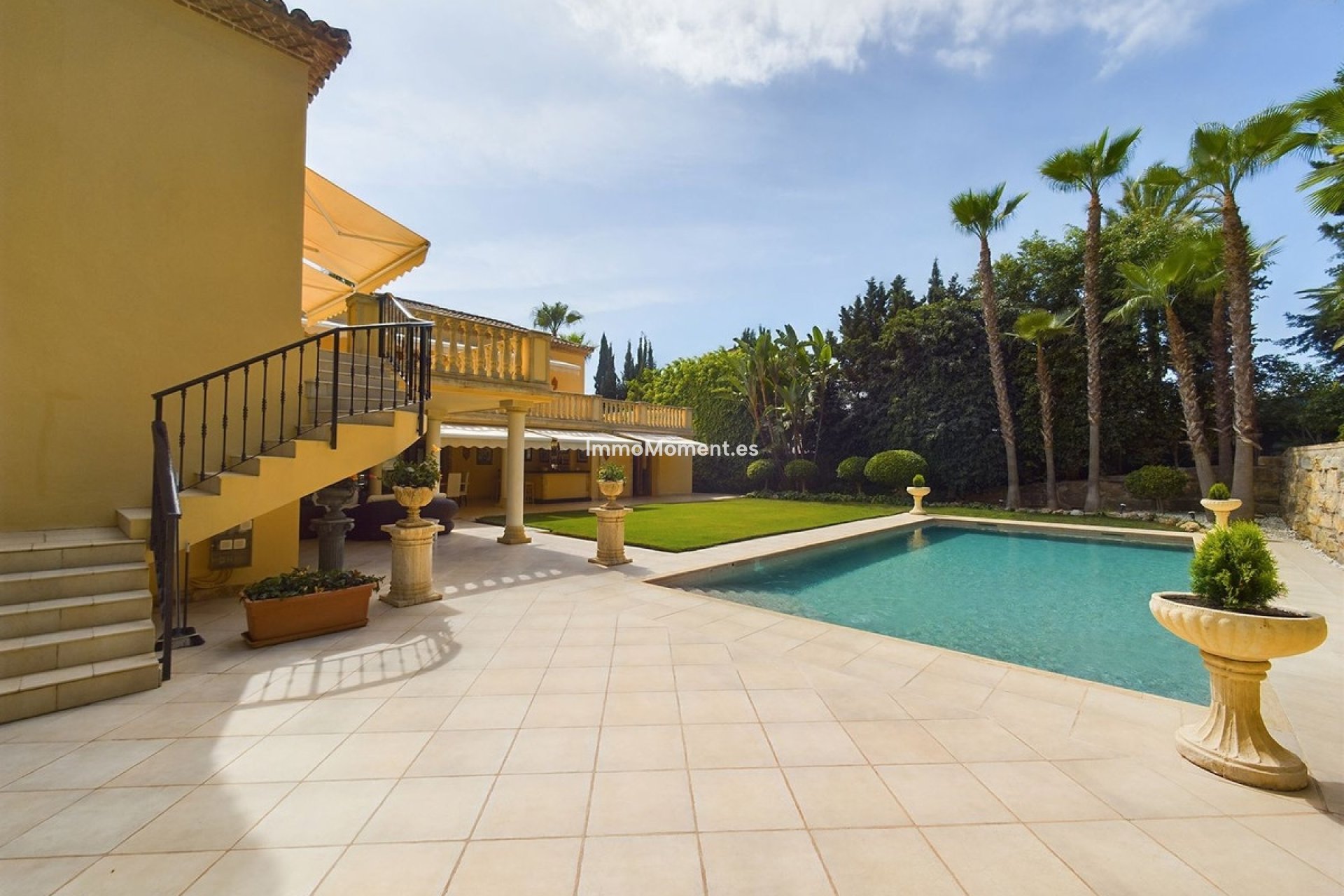Resale - Detached villa - Marbella - Nueva Andalucía