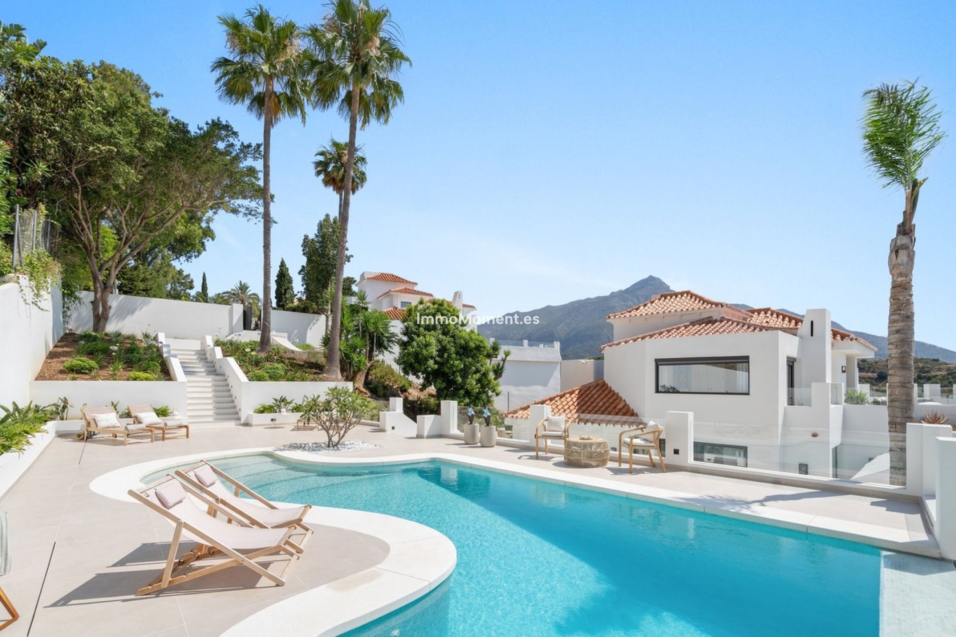 Resale - Detached villa - Marbella - Nueva Andalucía