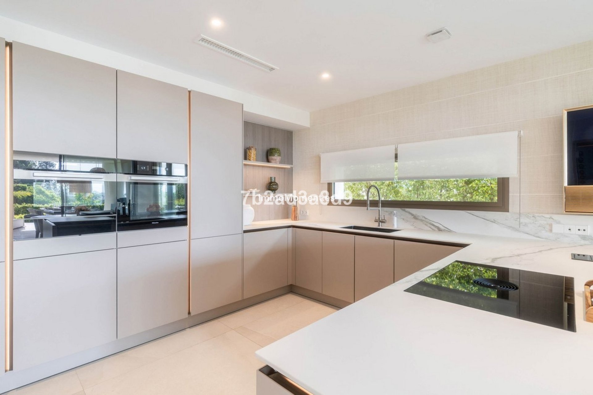 Resale - Detached villa - Marbella - Nueva Andalucía