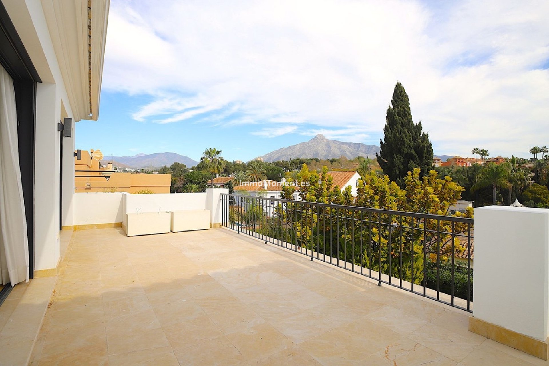 Resale - Detached villa - Marbella - Nueva Andalucía