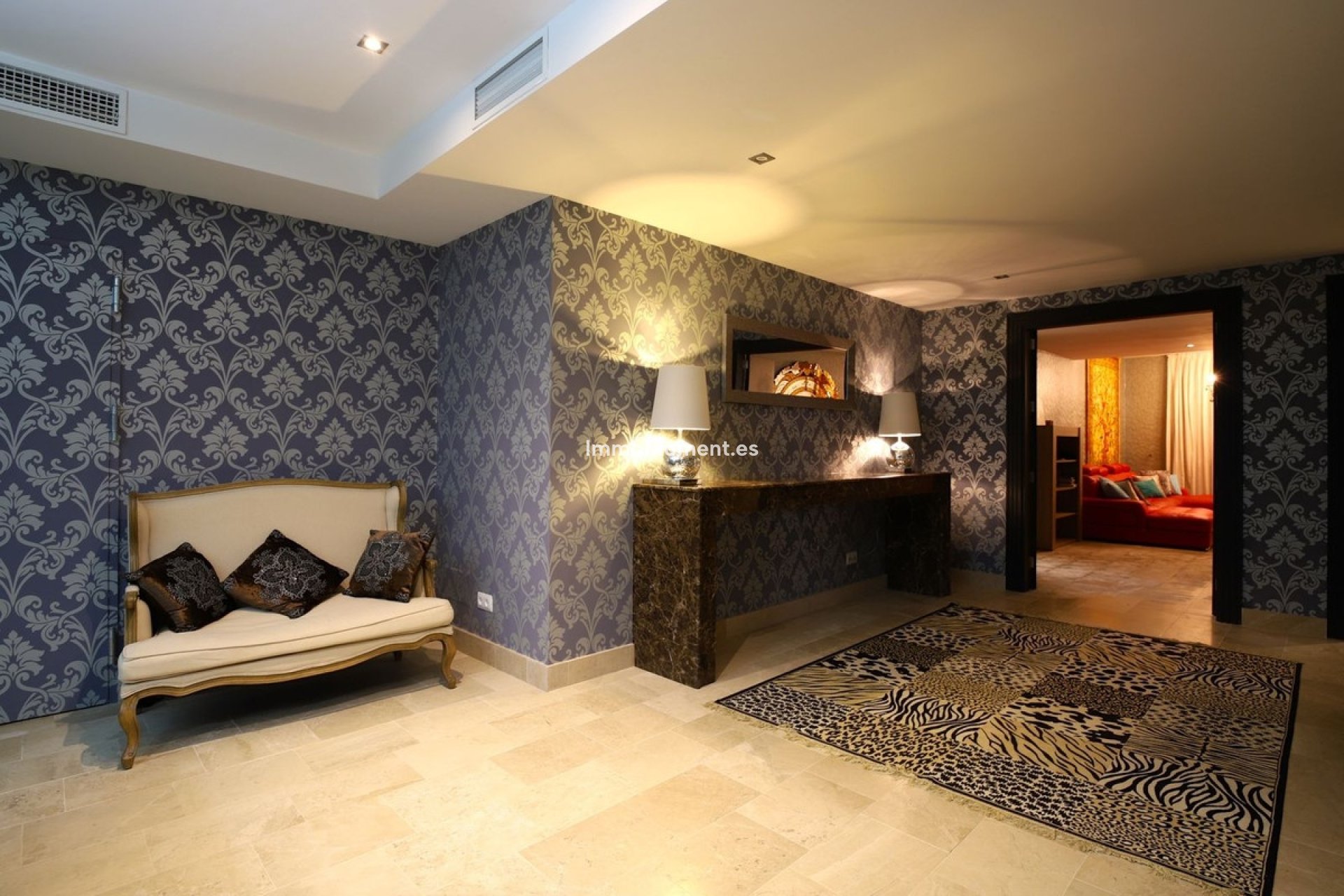 Resale - Detached villa - Marbella - Nueva Andalucía