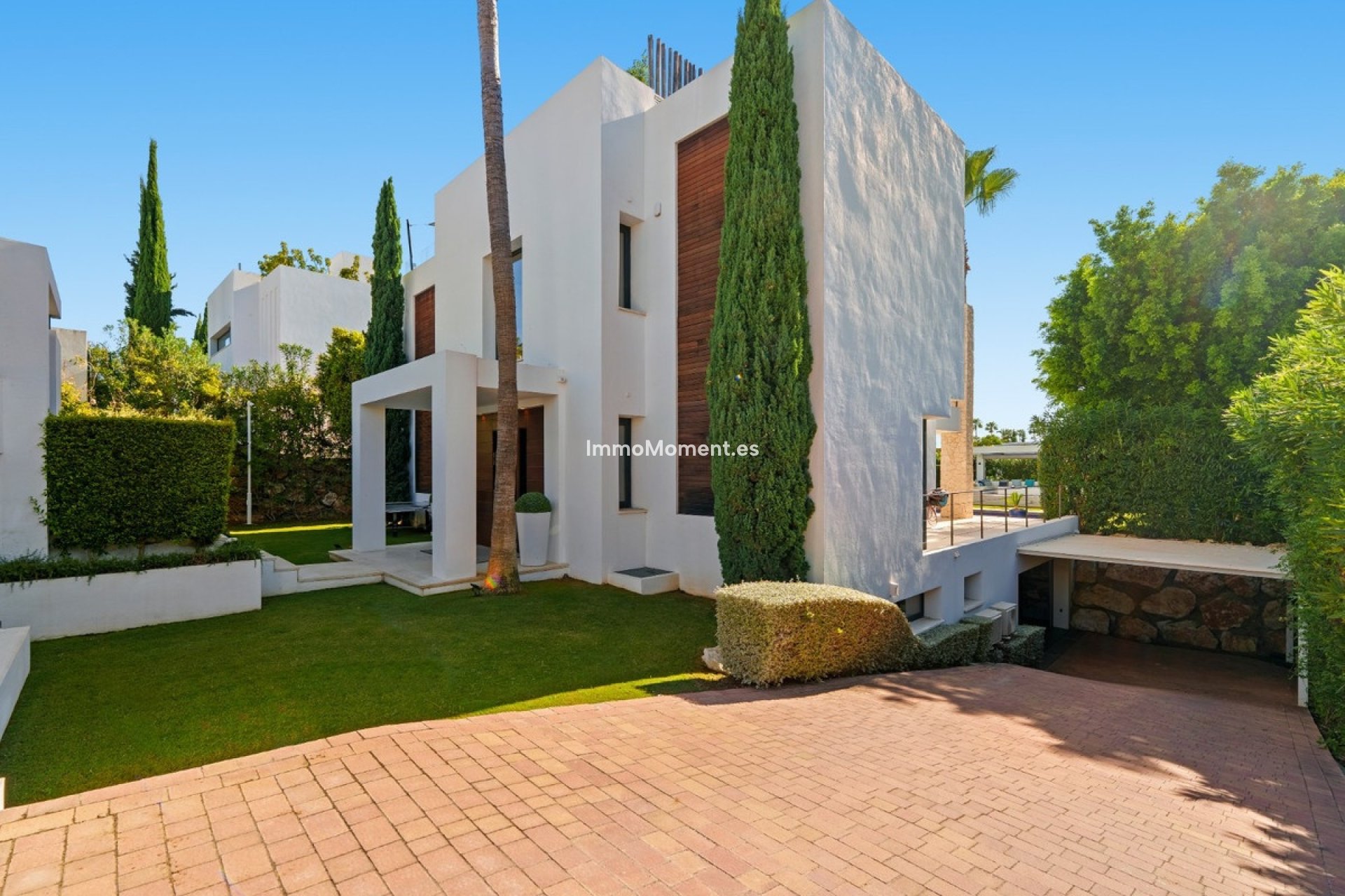 Resale - Detached villa - Marbella - Nueva Andalucía