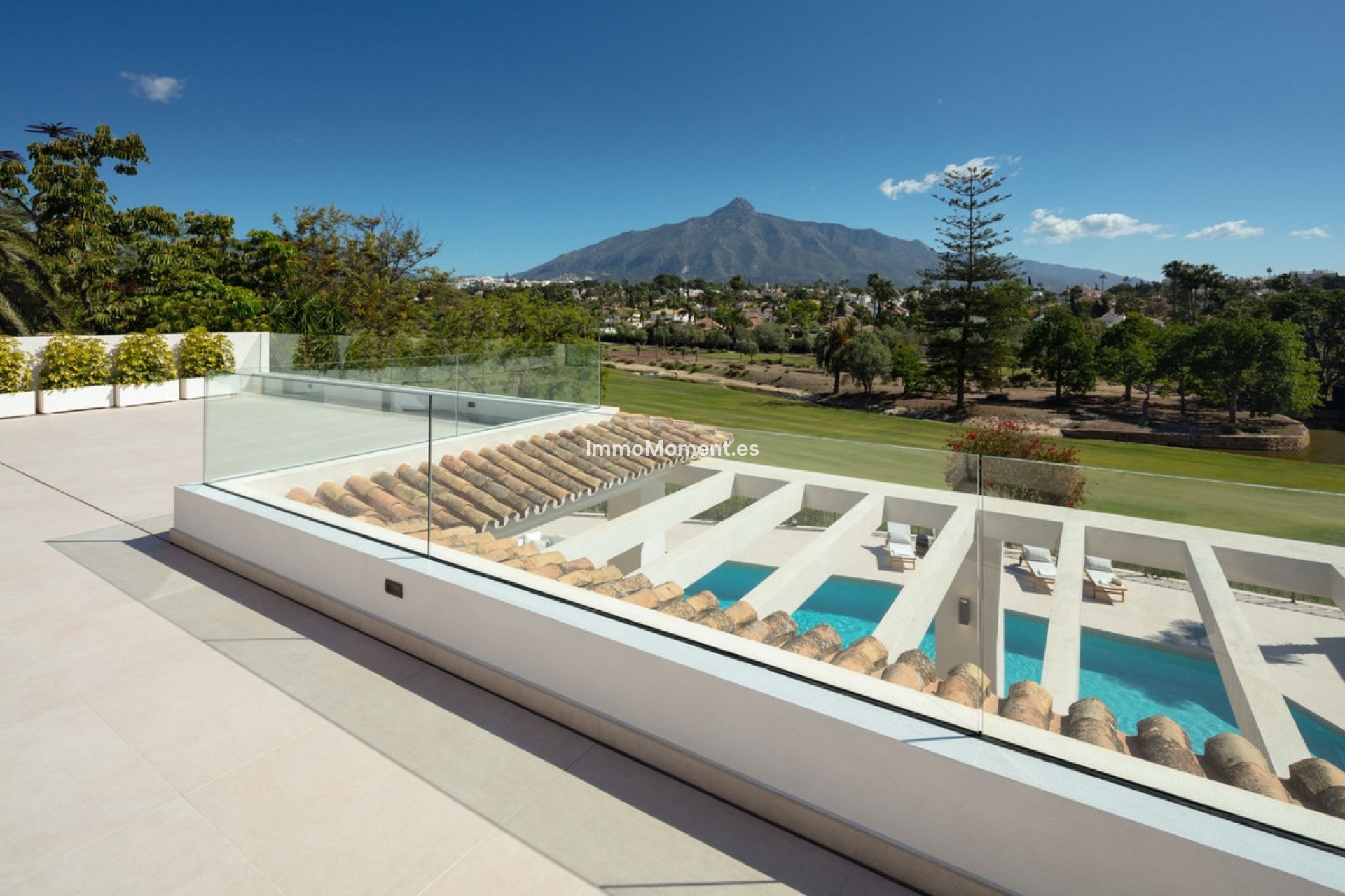 Resale - Detached villa - Marbella - Nueva Andalucía