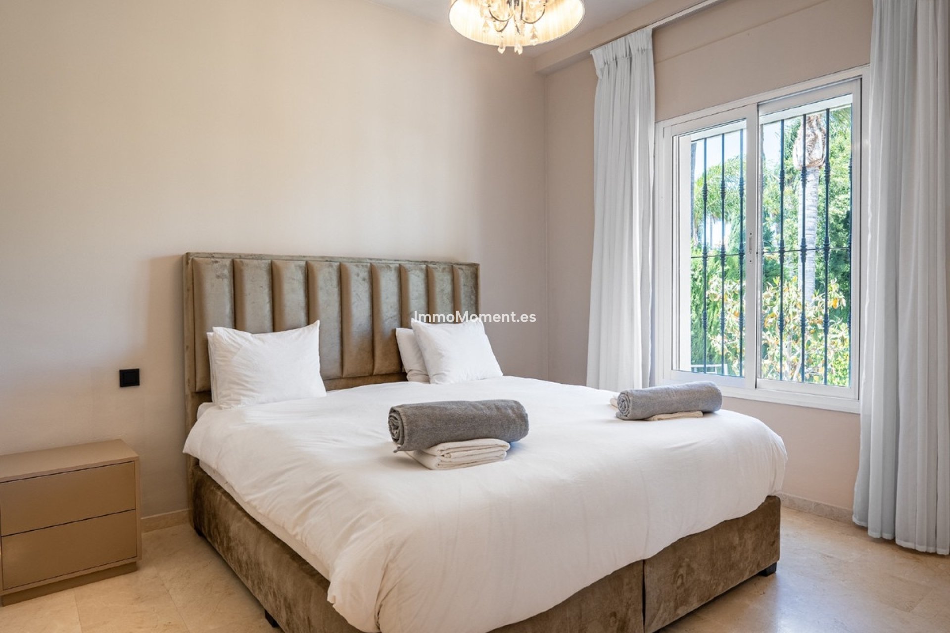 Resale - Detached villa - Marbella - Nueva Andalucía