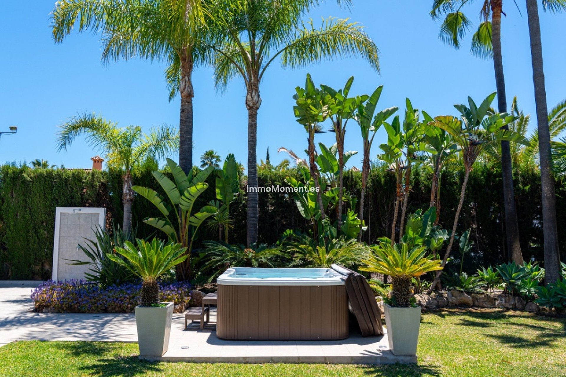 Resale - Detached villa - Marbella - Nueva Andalucía
