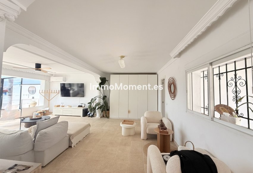 Resale - Detached villa - Marbella - Nueva Andalucía