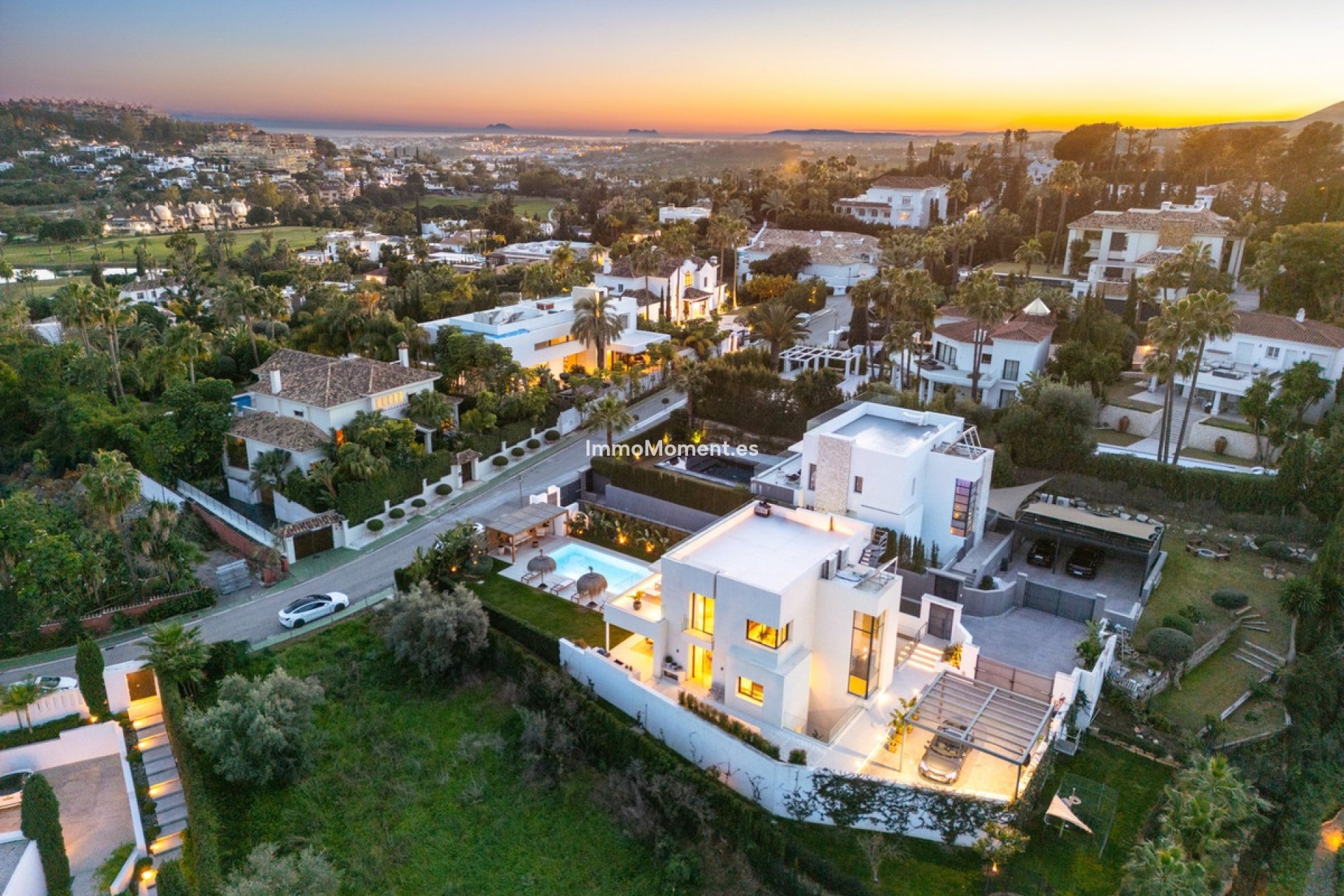 Resale - Detached villa - Marbella - Nueva Andalucía