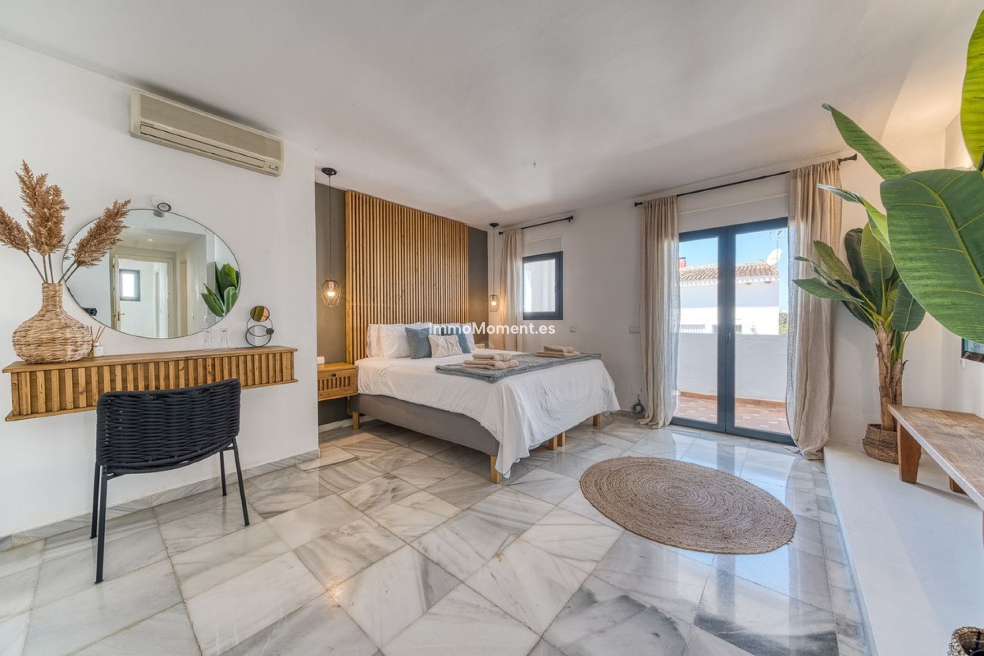 Resale - Detached villa - Marbella - Nueva Andalucía