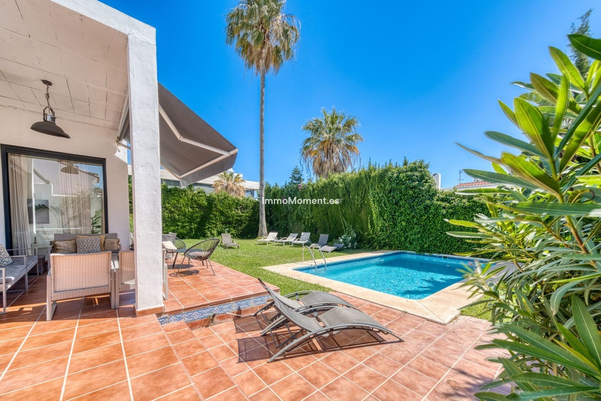 Resale - Detached villa - Marbella - Nueva Andalucía