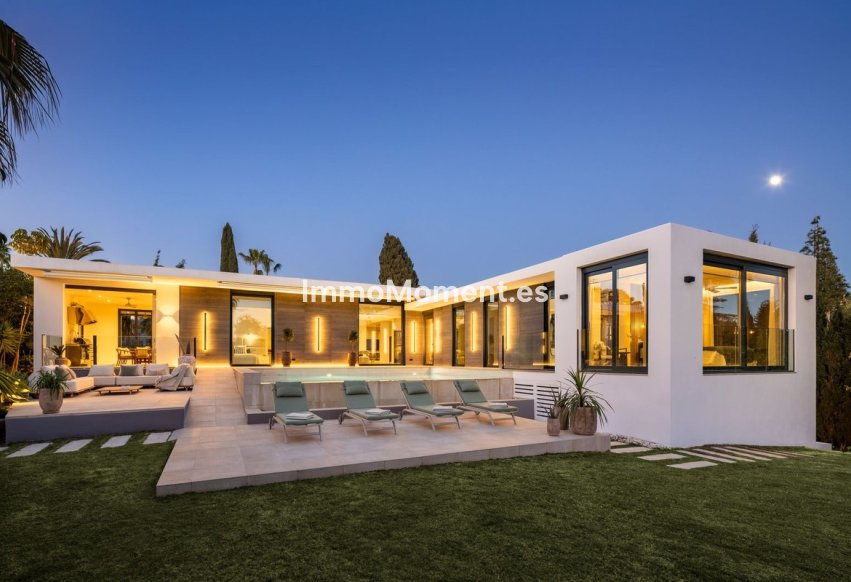Resale - Detached villa - Marbella - Nueva Andalucía