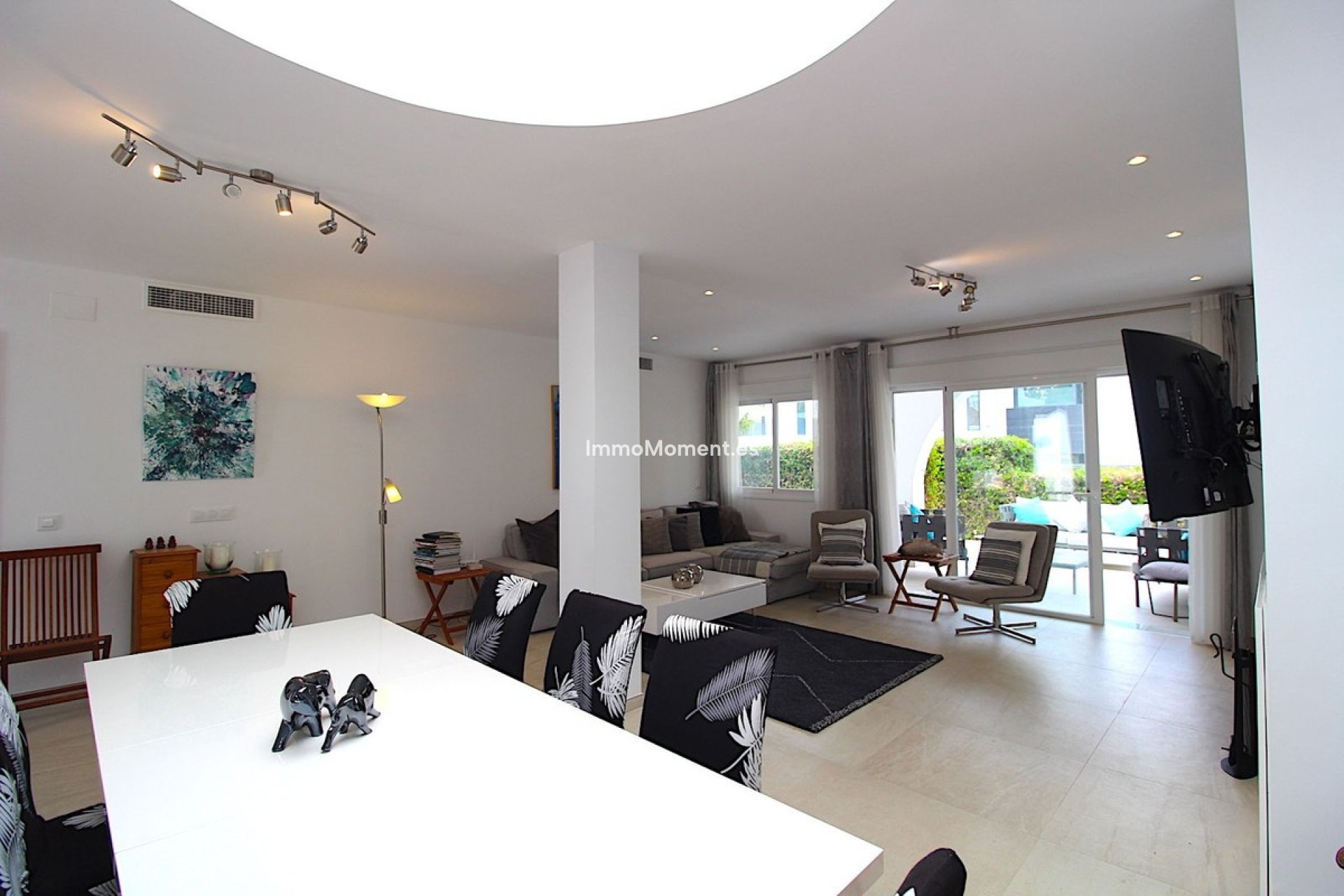Resale - Detached villa - Marbella - Nueva Andalucía