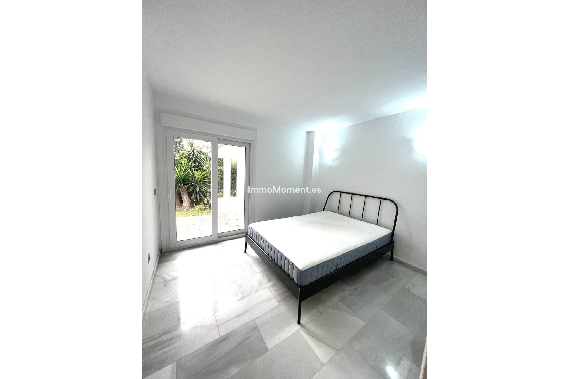Resale - Detached villa - Marbella - Nueva Andalucía