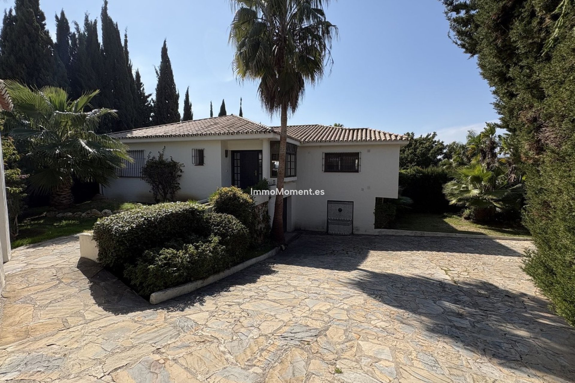 Resale - Detached villa - Marbella - Nueva Andalucía