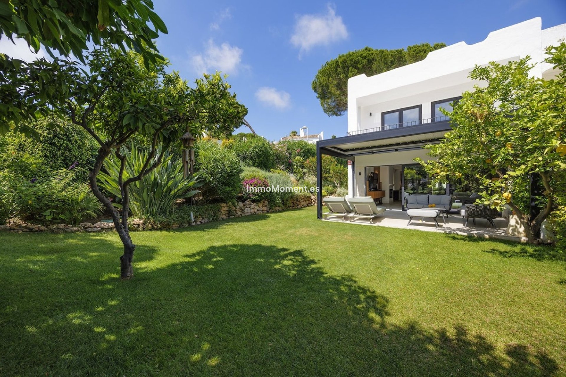 Resale - Detached villa - Marbella - Nueva Andalucía