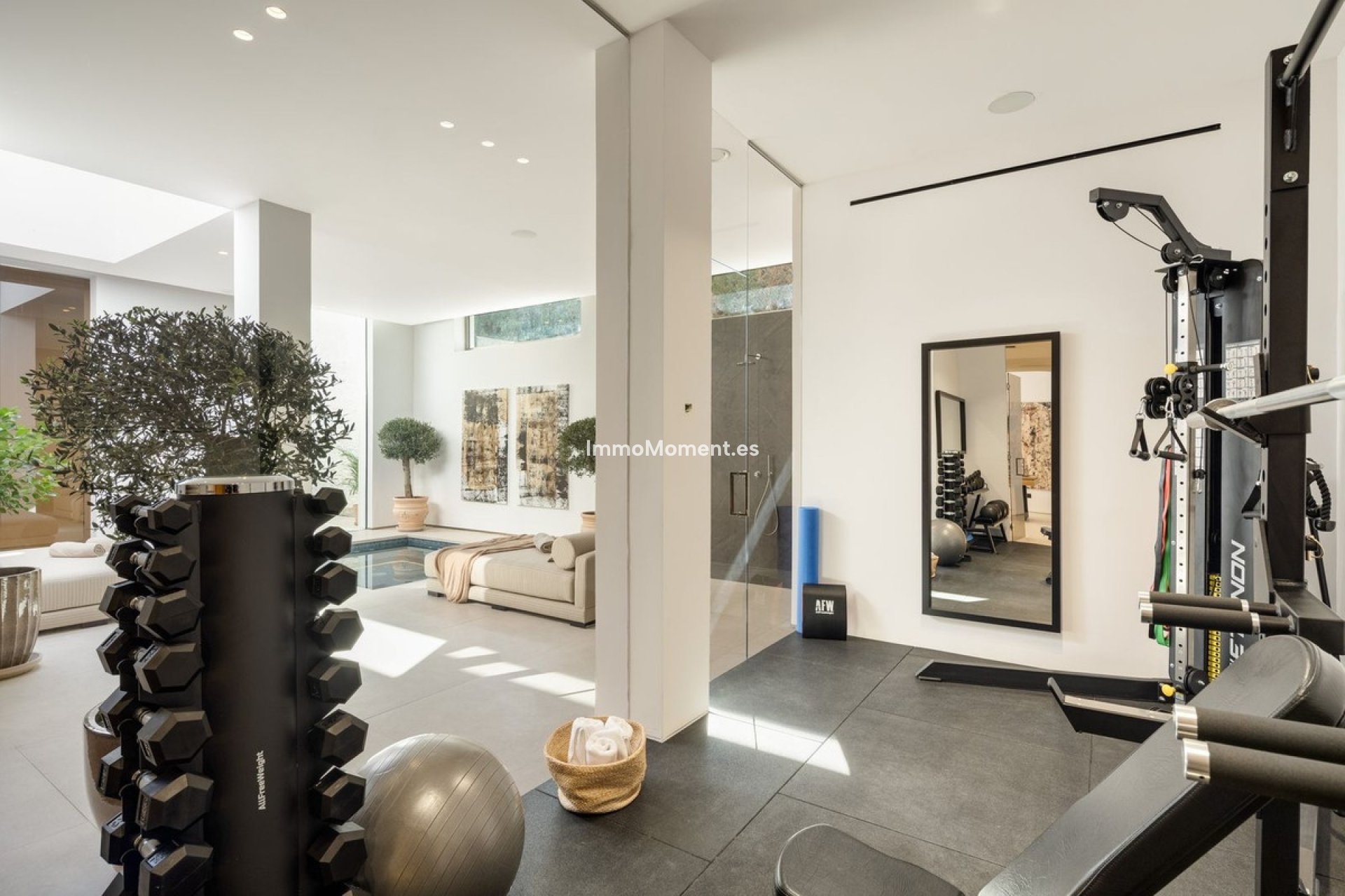 Resale - Detached villa - Marbella - Nueva Andalucía
