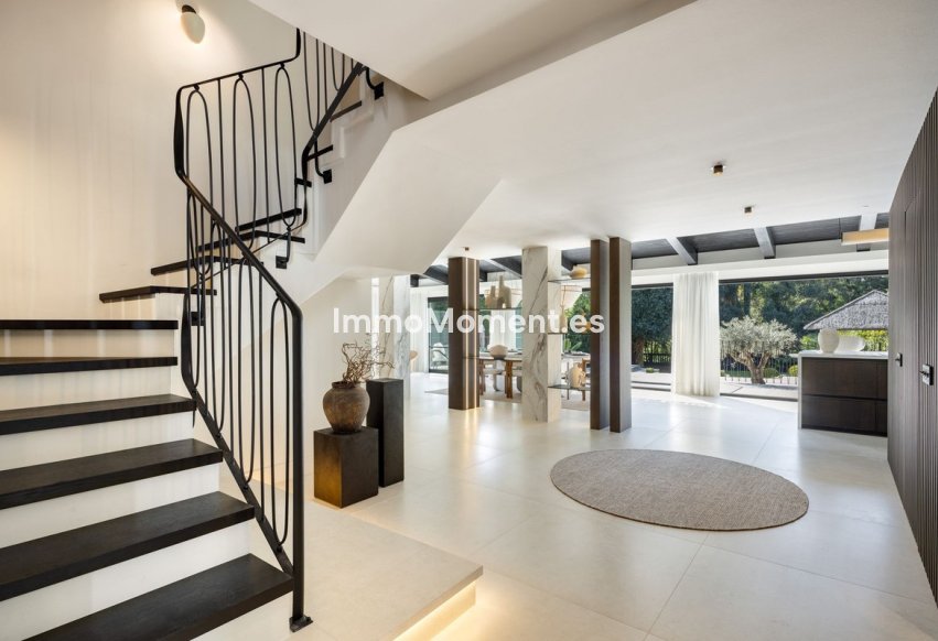 Resale - Detached villa - Marbella - Nueva Andalucía
