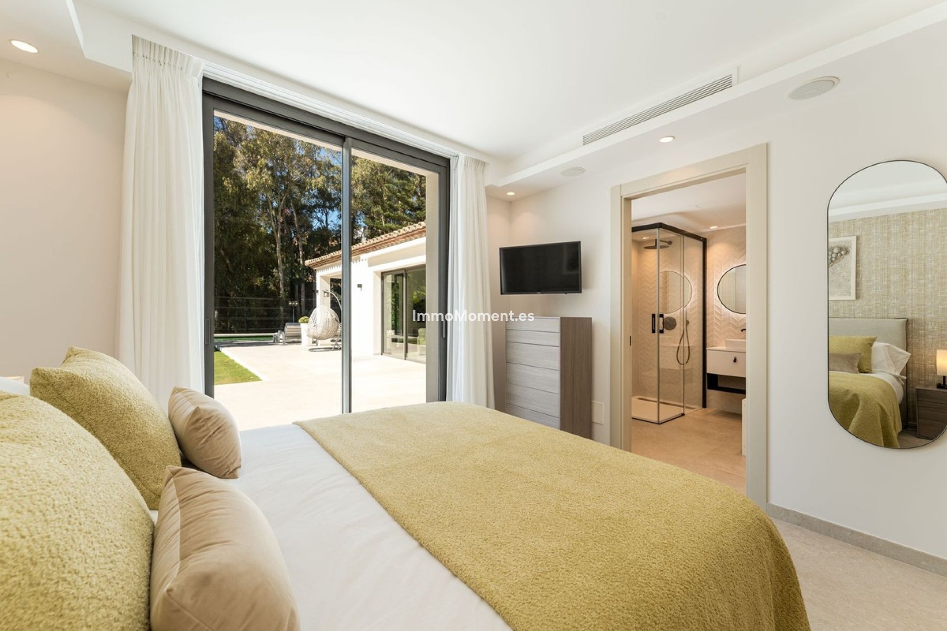 Resale - Detached villa - Marbella - Nueva Andalucía