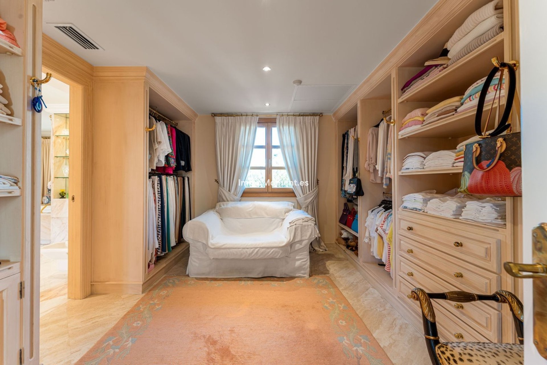 Resale - Detached villa - Marbella - Nueva Andalucía