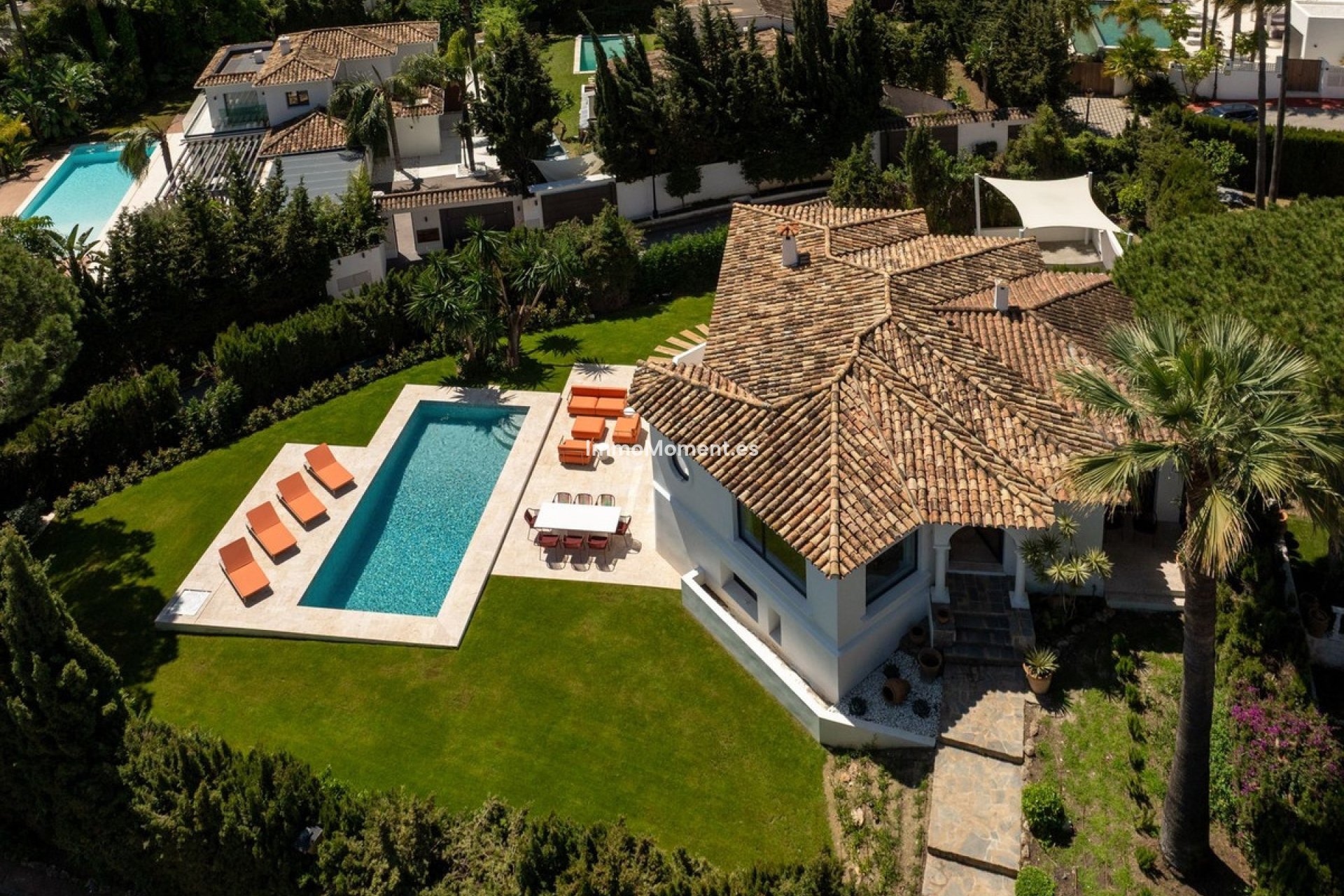 Resale - Detached villa - Marbella - Nueva Andalucía