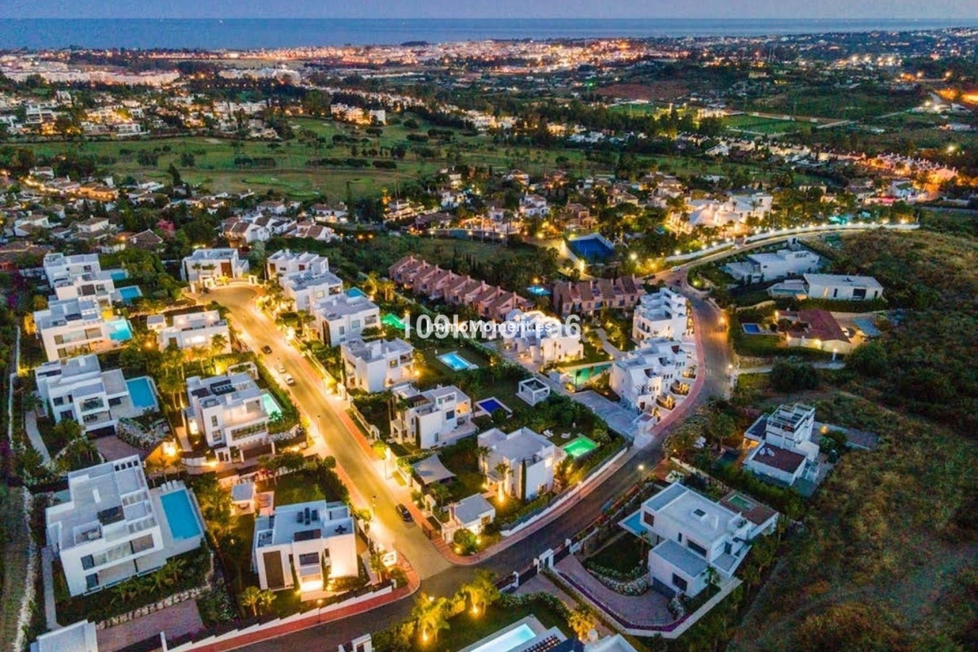 Resale - Detached villa - Marbella - Nueva Andalucía