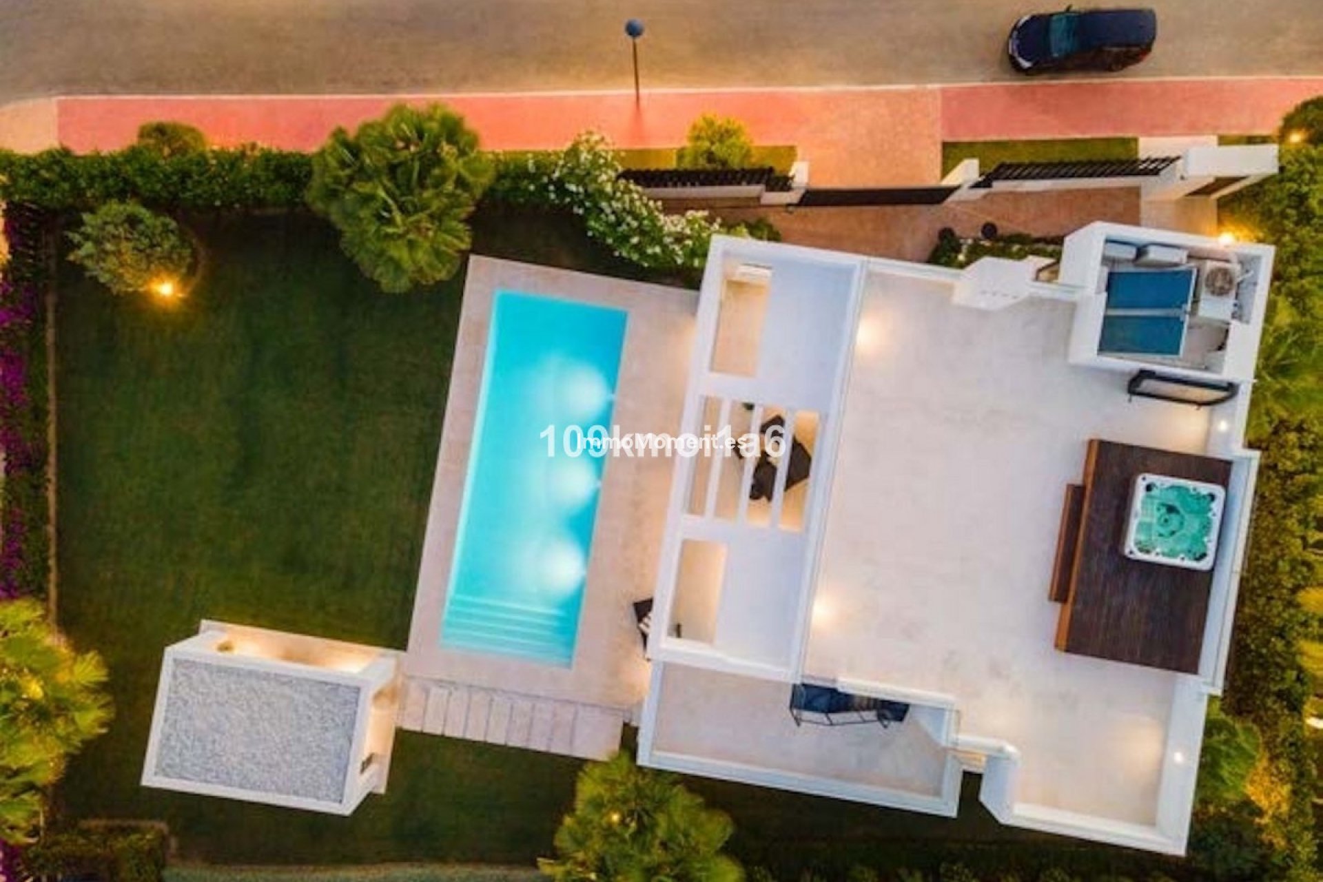 Resale - Detached villa - Marbella - Nueva Andalucía