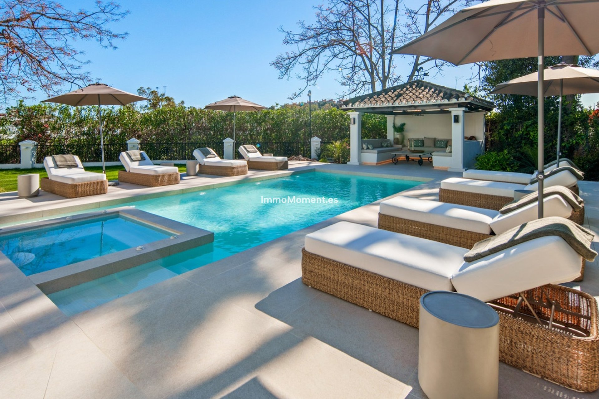 Resale - Detached villa - Marbella - Nueva Andalucía