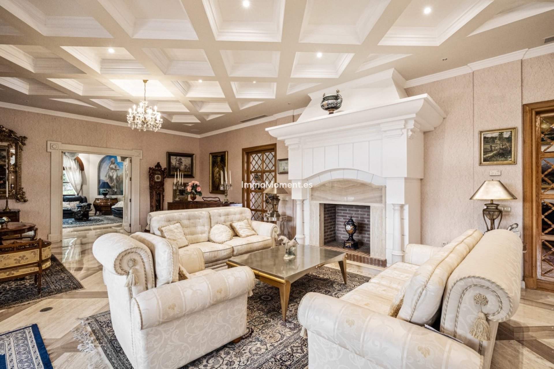 Resale - Detached villa - Marbella - Nueva Andalucía