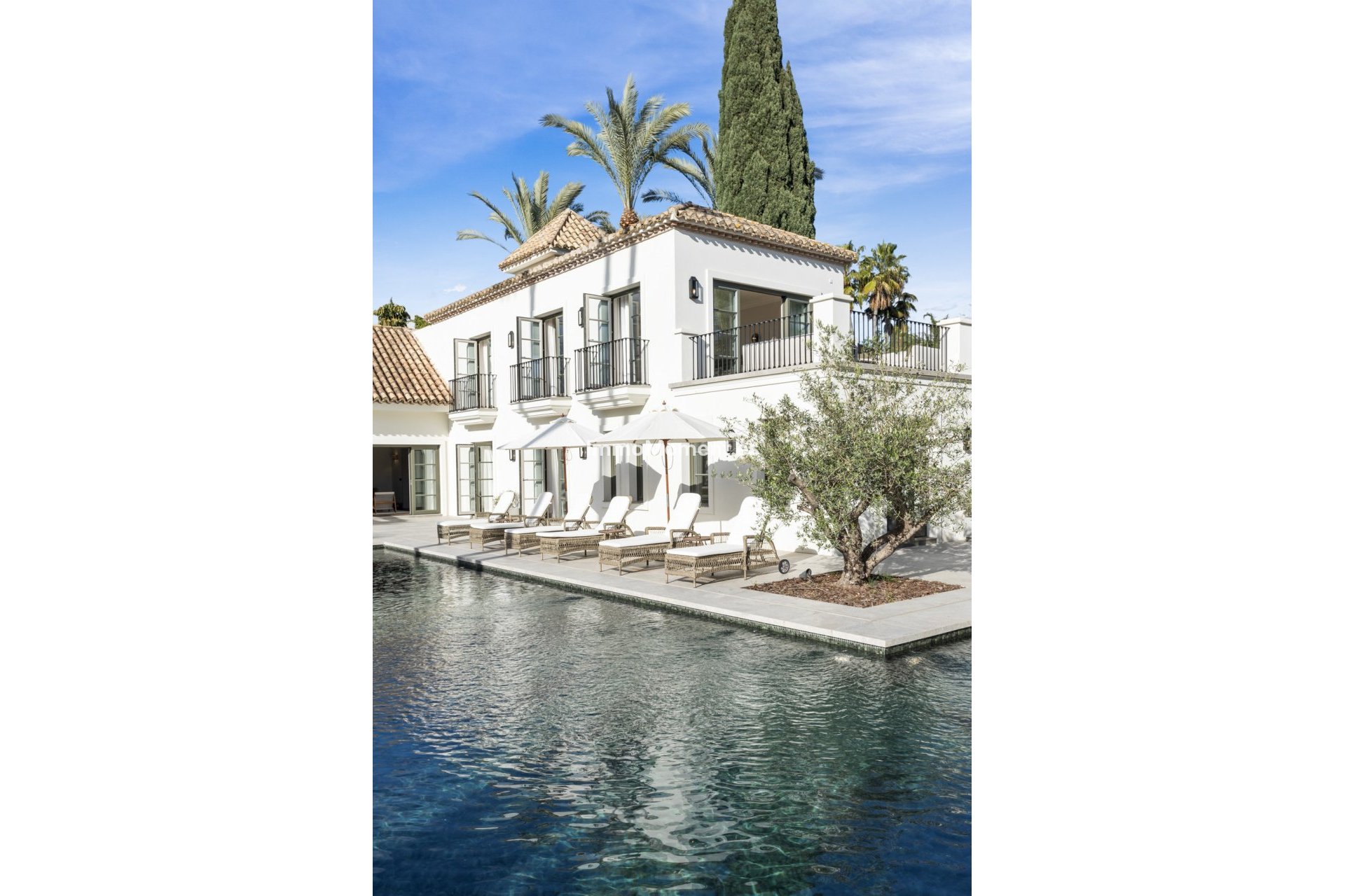 Resale - Detached villa - Marbella - Nueva Andalucía