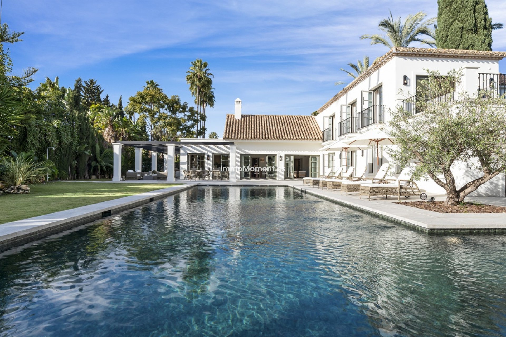 Resale - Detached villa - Marbella - Nueva Andalucía