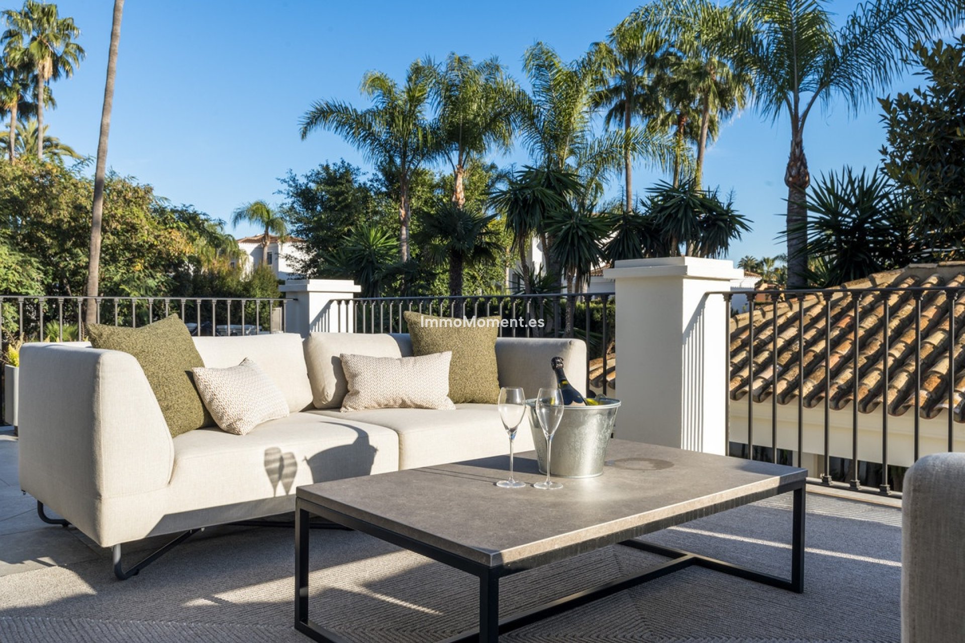 Resale - Detached villa - Marbella - Nueva Andalucía