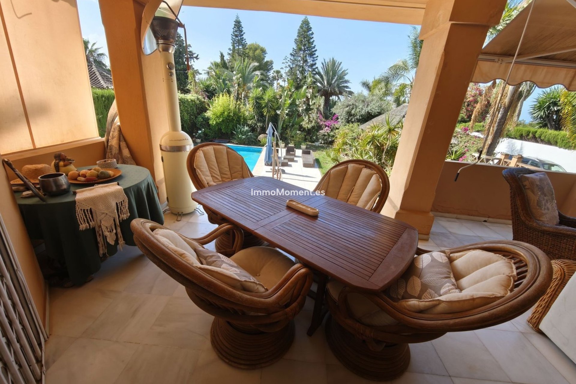 Resale - Detached villa - Marbella - Nueva Andalucía