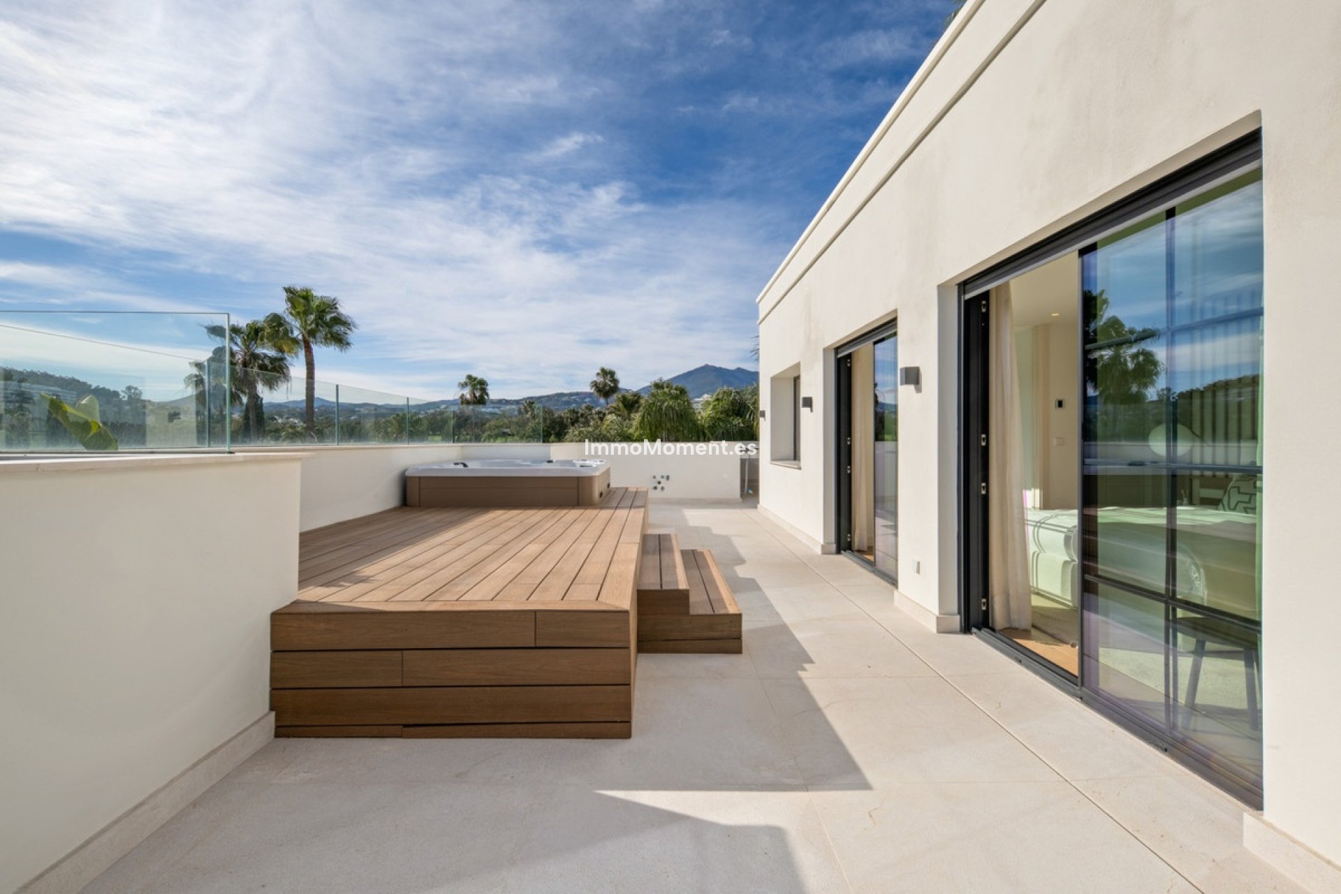Resale - Detached villa - Marbella - Nueva Andalucía