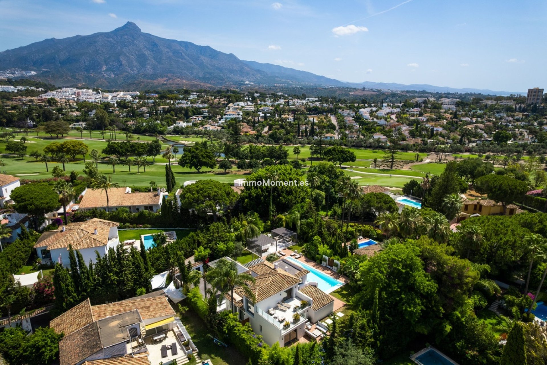 Resale - Detached villa - Marbella - Nueva Andalucía