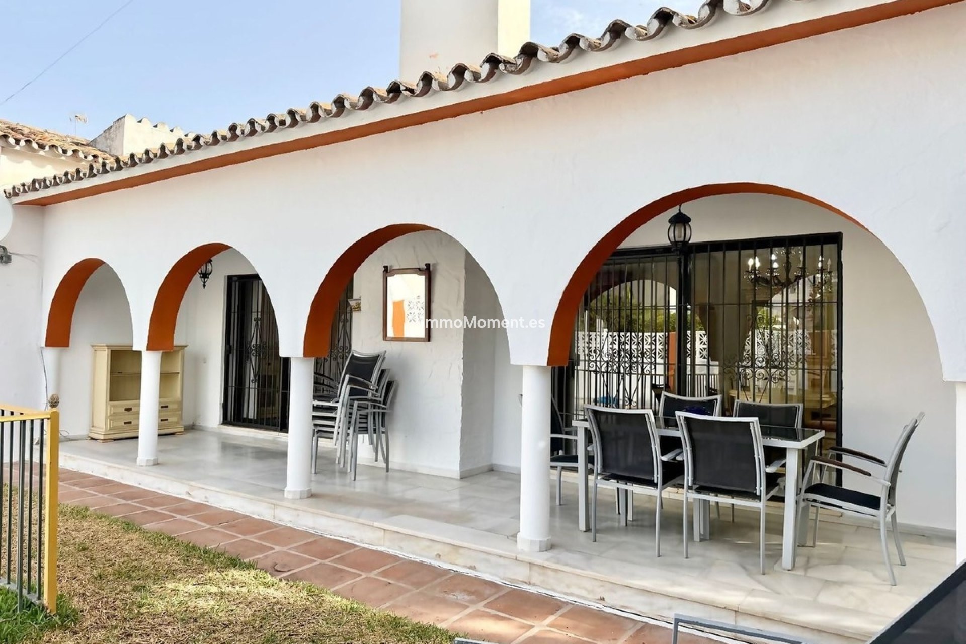 Resale - Detached villa - Marbella - Nueva Andalucía