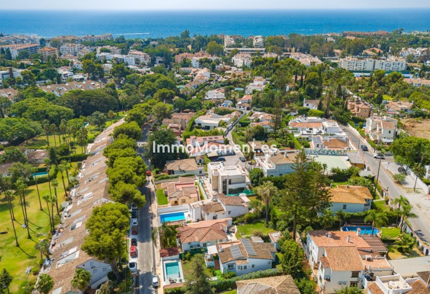 Resale - Detached villa - Marbella - Nueva Andalucía