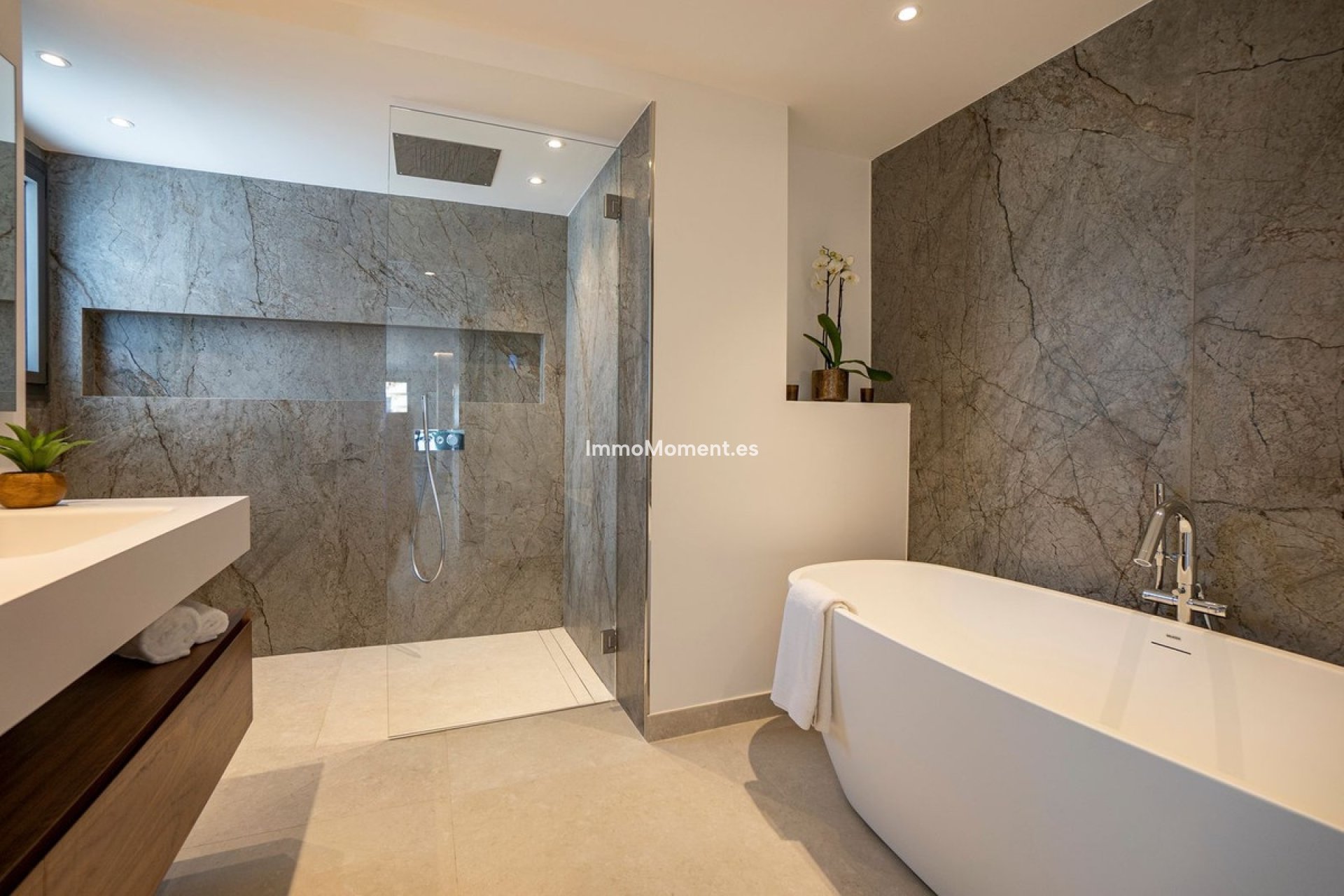 Resale - Detached villa - Marbella - Nueva Andalucía