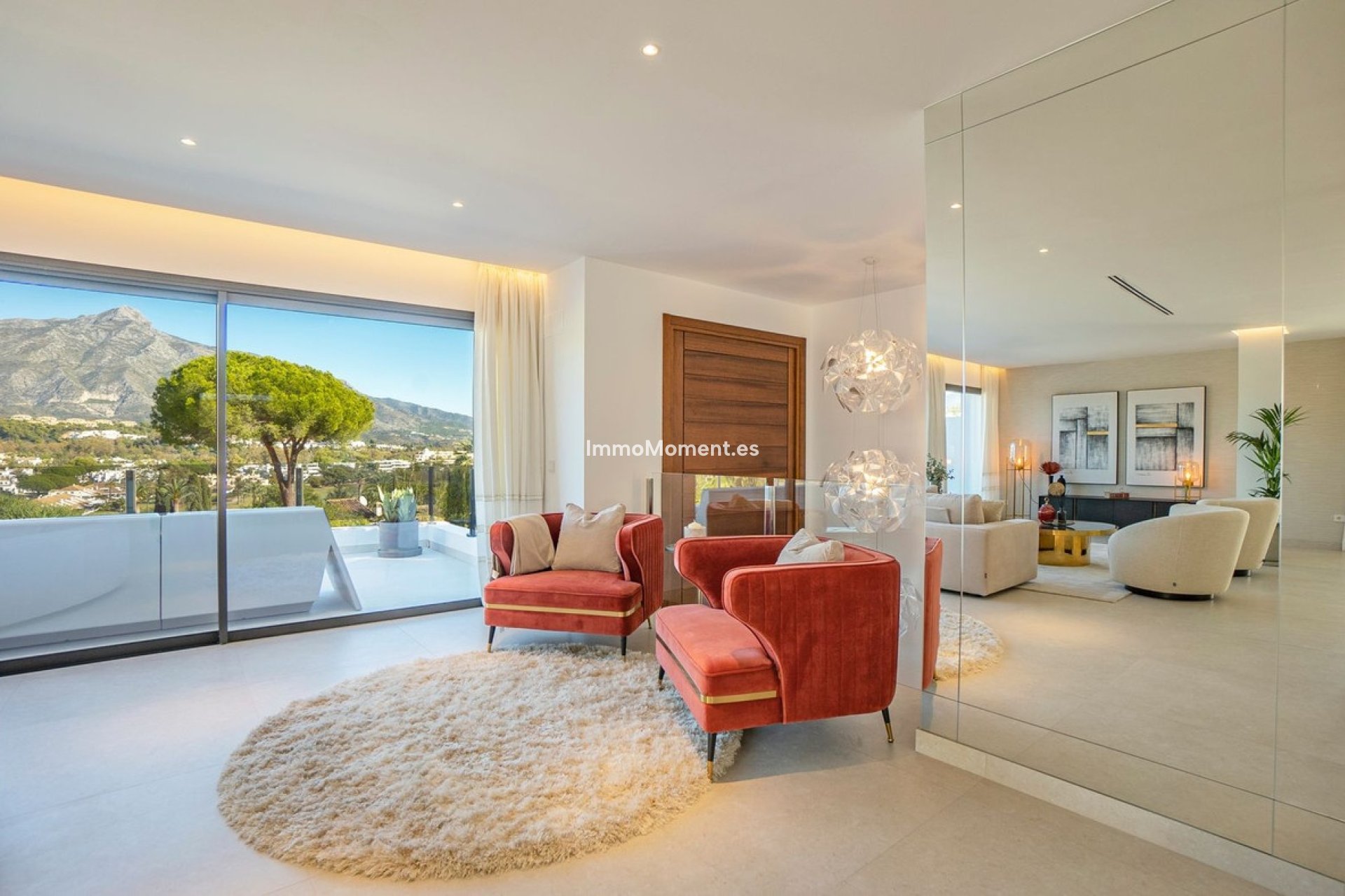 Resale - Detached villa - Marbella - Nueva Andalucía