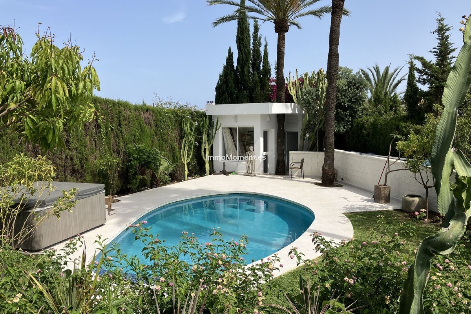 Resale - Detached villa - Marbella - Puerto Banús