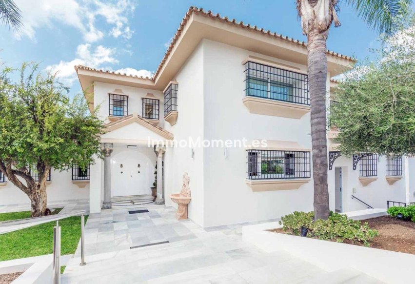 Resale - Detached villa - Marbella - Río Real