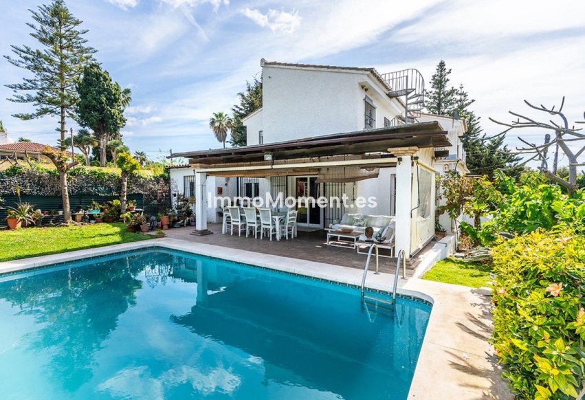 Resale - Detached villa - Marbella - Río Real