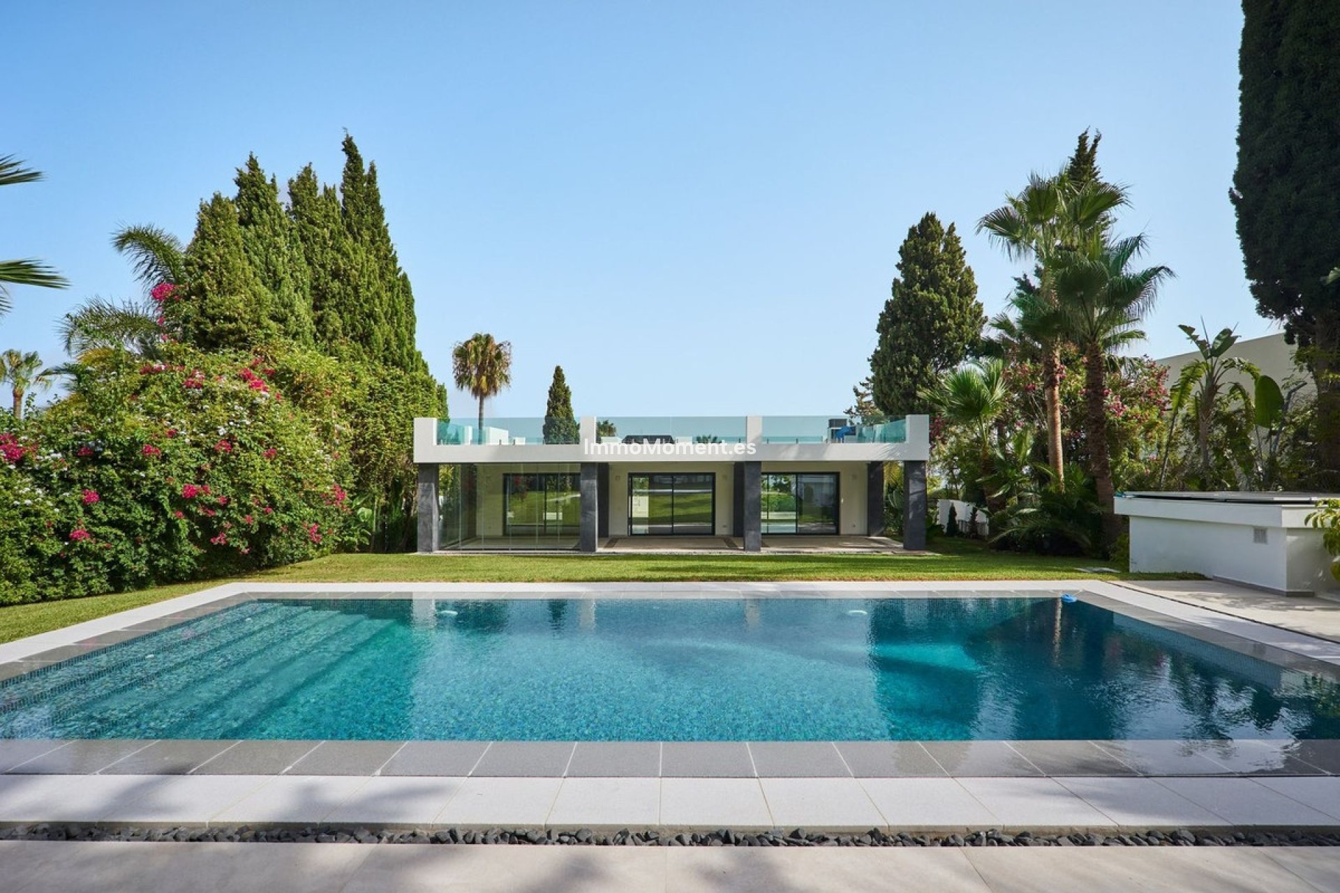 Resale - Detached villa - Marbella - Sierra Blanca
