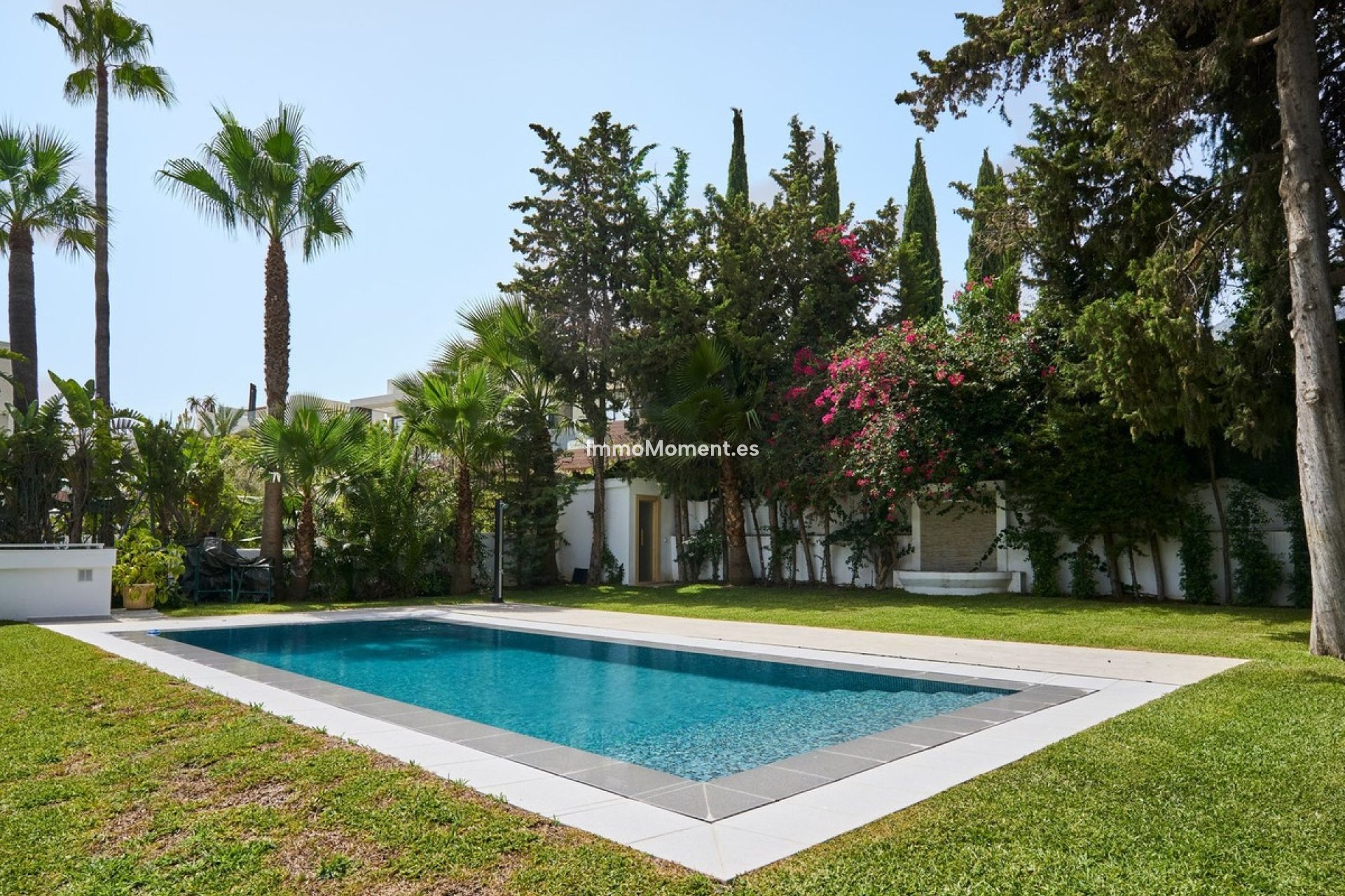 Resale - Detached villa - Marbella - Sierra Blanca
